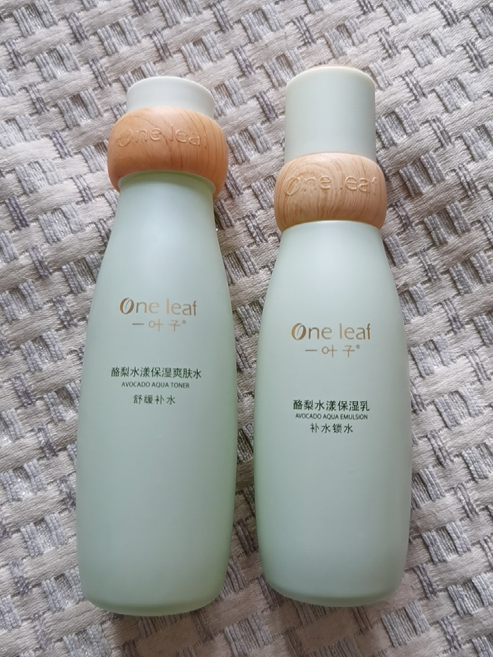 一叶子护肤品图片，一叶子护肤品怎么样