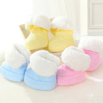 Newborn baby shoes and socks in autumn and winter thick warm soft bottom newborn baby 0-6 months card to prevent cotton shoes