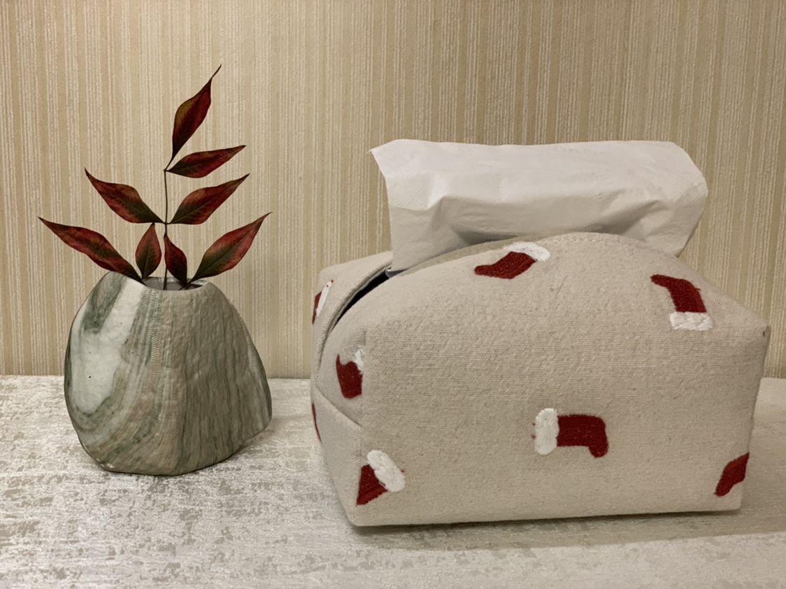 Treasure hand-made cotton embroidered Christmas boots stereo tissue box extraction toilet bag