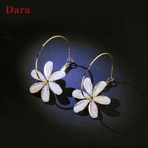 Daila 925 silver needle fashion flower earrings female advanced sense Joker exaggerated ear ring personality niche ear ornaments
