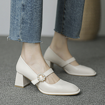 Square head thick heel Mary Jane single shoes womens retro 2021 spring new Hepburn style shallow mid-heel high-heeled small leather shoes