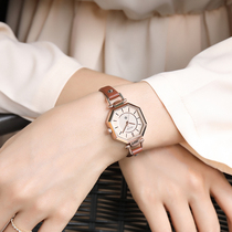 When Poly-Hour Watch Woman Square Minimalist Temperament Small Crowd High Level 2021 New Retro Quartz Watch Small Square Table