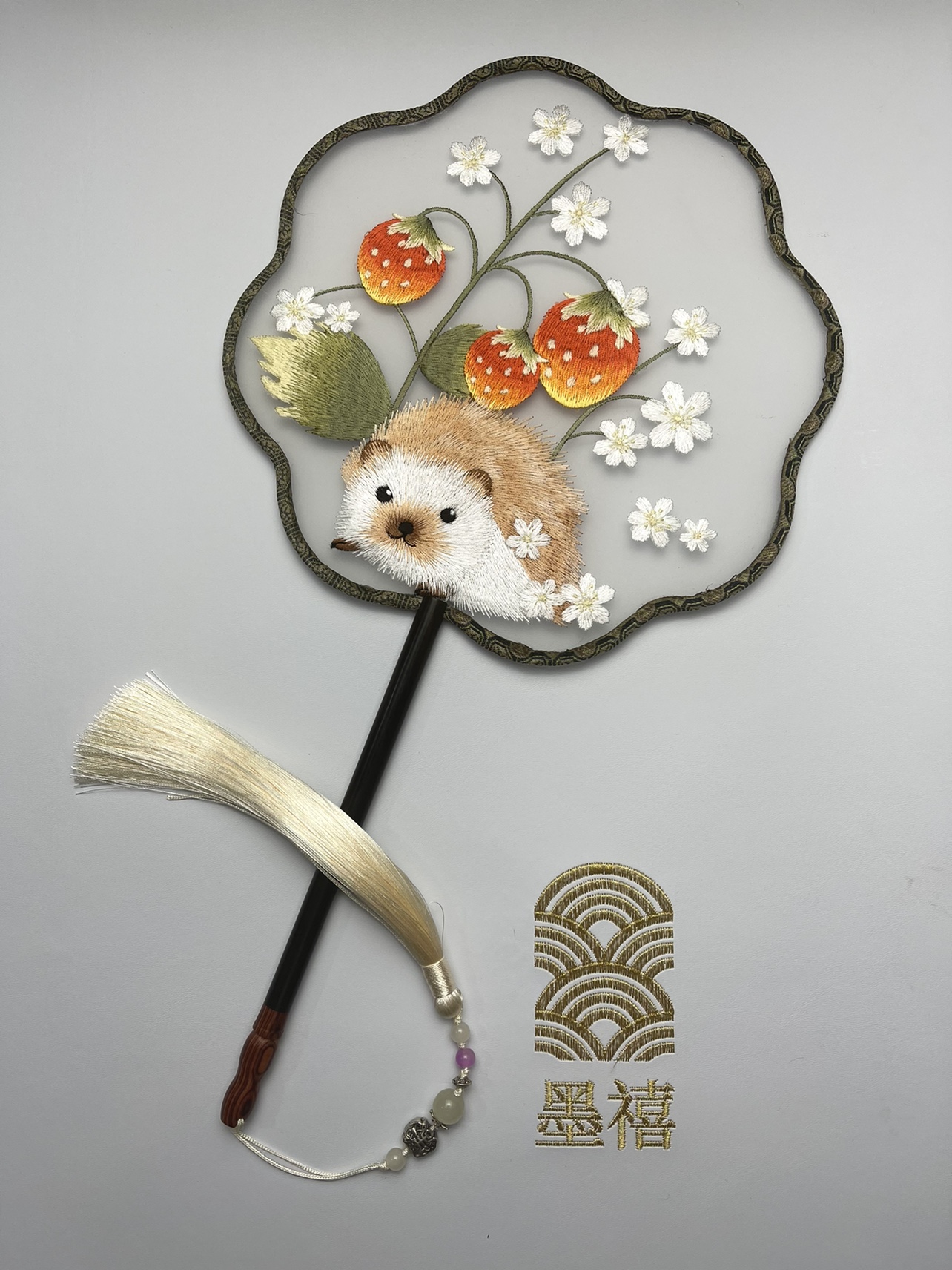 Raspberry Hedgehog Mo Jubilee Banquet Shanting Hanfu Co-branded Recumbent Group Fan Ancient Style Palace Fan Shooting Gift Dance Cheongsam