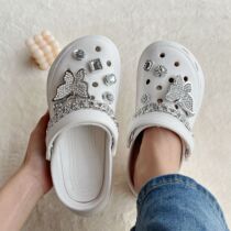 2022 New Crocs Dongle Shoes DIY Shoes Flowers Accessories Garden Shoes Water Drill Butterfly Drilling Girl DETACHABLE ACCESSORIES