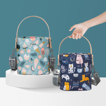 The new lightweight handbag goes out mommy bag with baby bottle storage cross-body bag mom bag mother baby bucket bag