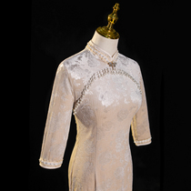 Velvet cheongsam 2021 new young high-end temperament long modified Republic of China long sleeve dress women Autumn