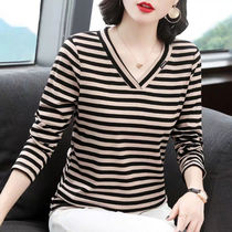 (Good quality) 2020 Spring new Compassionate Long Sleeve Striped Lady T-Shirt V Collar Undershirt Big Code Womens Clothing Autumn