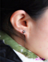 Crotide Cards Classic GD925 Pure Silver Palace Tingen with cross ear nail earrings in the same inlaid drill