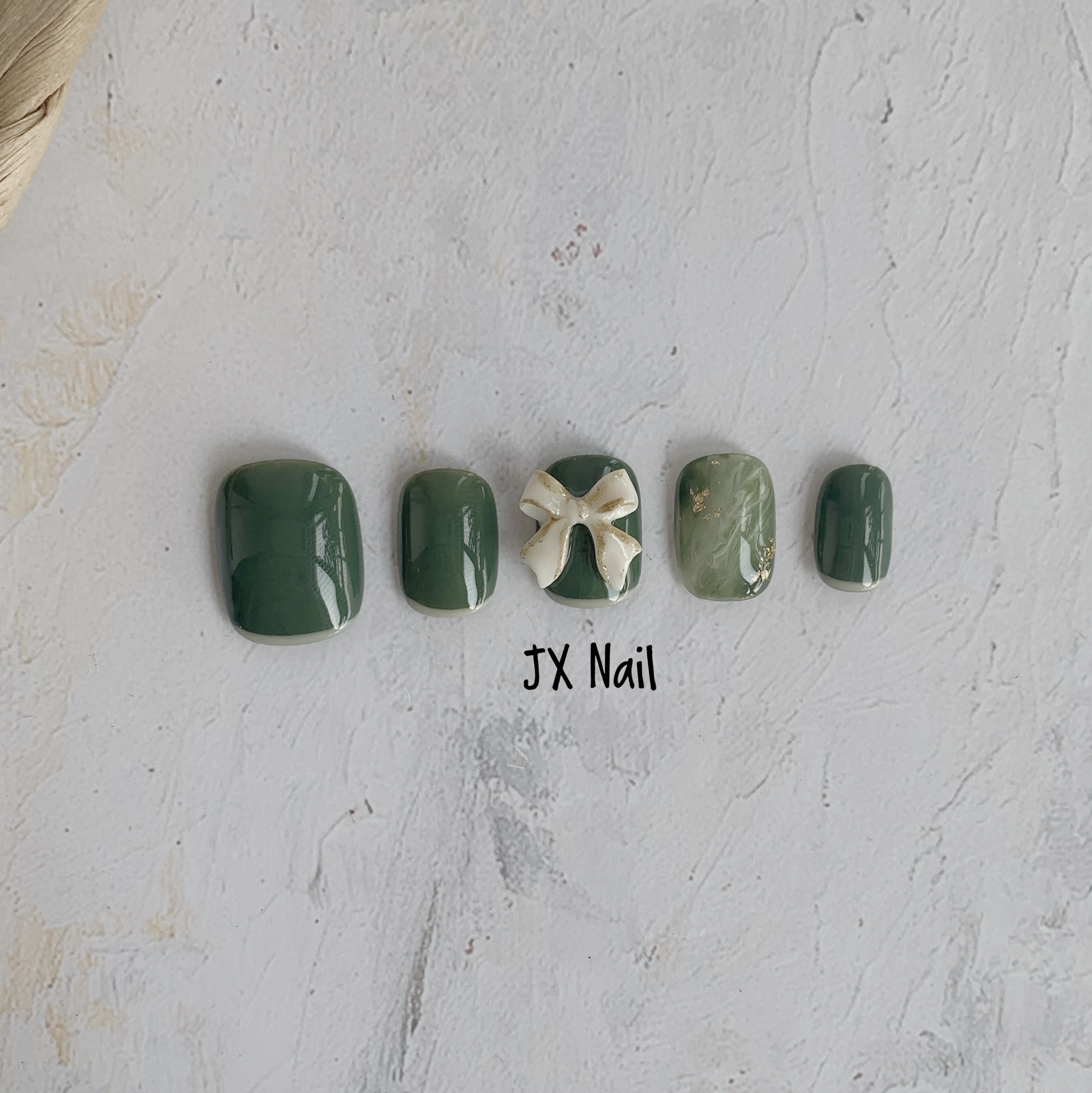 Xiaohongshu manicure piece finished product manual phototherapy wear nail bow marble long and short fake nail sticker disassembly