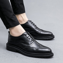 Chao brand spring mens casual leather shoes Korean spring and autumn pointed Business carved British style wedding shoes Bullock mens shoes