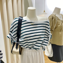 Beware of cross-striped slope shoulder short-sleeved t-shirt women summer loose unilateral open shoulder irregular design leisure tops