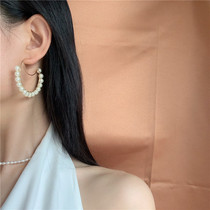 Left ear) side face super beautiful SAVI with earrings Joker temperament winding pearl earring INS 2020 New Tide