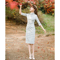 Blue plaid cheongsam 2021 new young girl fresh student retro modified dress summer