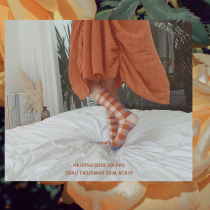 LET ME SEE design sense niche Mori vintage plaid tube long socks female cute Japanese ins tide