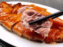 2 Jin Bao Shunfeng Guangdong Food Hong Kong style Deep well carbon roasted goose vacuum Guxiang Yuji roasted goose 500g