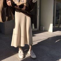 Smile smile SOSO Koreas new 2018 winter age reduction thin hip skirt long knitted skirt for women