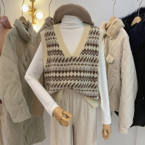 Lolora vintage knitted vest vest women 2021 Winter New College Style V collar sleeveless shoulder horse clip tide
