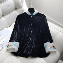 Chinese style womens improved new Chinese velvet jacket Autumn New retro buckle embroidered Tang short coat women