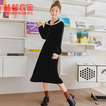 Hans clothes house dress with dress lady 2022 spring new temperament underskirt French style Hepburn velvet little black dress