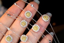 18K classic square retro yellow diamond bracelet total 35 points