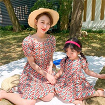 Pro-daughter dress Mothers dress Broken Flowers Dress 2021 New Tide Sanya Photo-Style Comeback Bubble Cuff Princess Dress