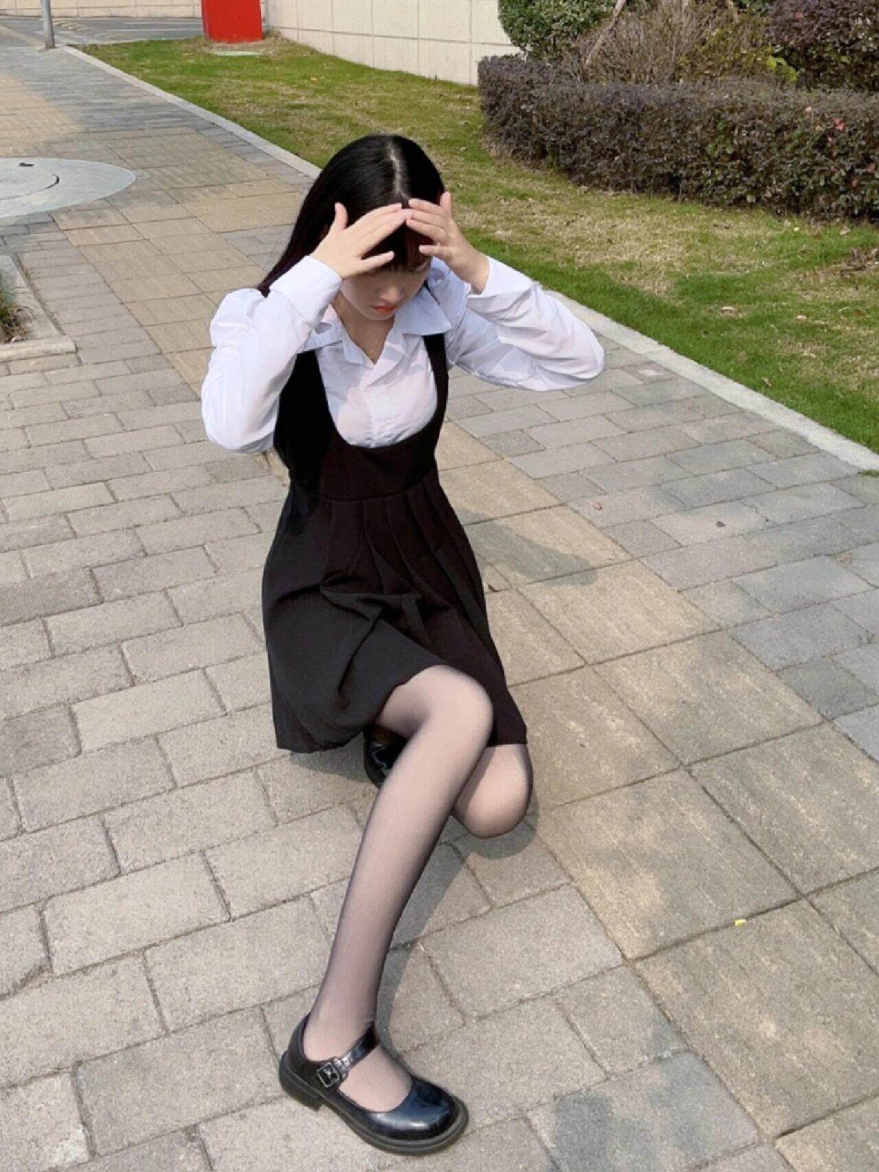 小野和子冬季黑丝光腿神器 加绒双层设计保暖不臃肿 替换装方便实用