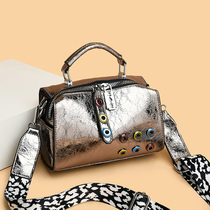 Explosive Crack Handbag Ins women Pack 2022 New Euro Fashion Boston Bag Broadband Single Shoulder Pillow Pack Tide