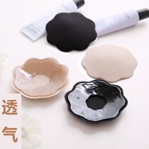 Weaning artifact paste nipple ultra-thin anti-bump breathable milk paste incognito invisible wedding dress chest paste free of embarrassment