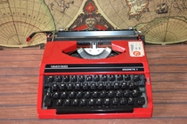 Dadang> Old English mechanical Red pure metal shell typewriter Seiko SILVER can be used normally