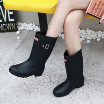 Velvet womens rain boots Womens warm rain boots Adult fashion waterproof shoes middle tube non-slip water boots Korean rubber shoes