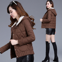 2021 winter light and thin middle-aged aged mother waist fashion small cotton padded jacket cotton coat women Korean version of loose short