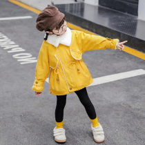 Korean baby winter dress girl coat 2021 New Korean version of children plus velvet thick windbreaker girl foreign style cotton suit