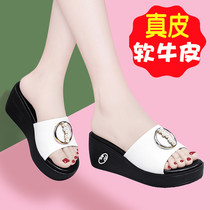 One word cool slope with thick bottom 2021 New Joker Korean version of slippers female summer wear Middle heel leather fish mouth sandals