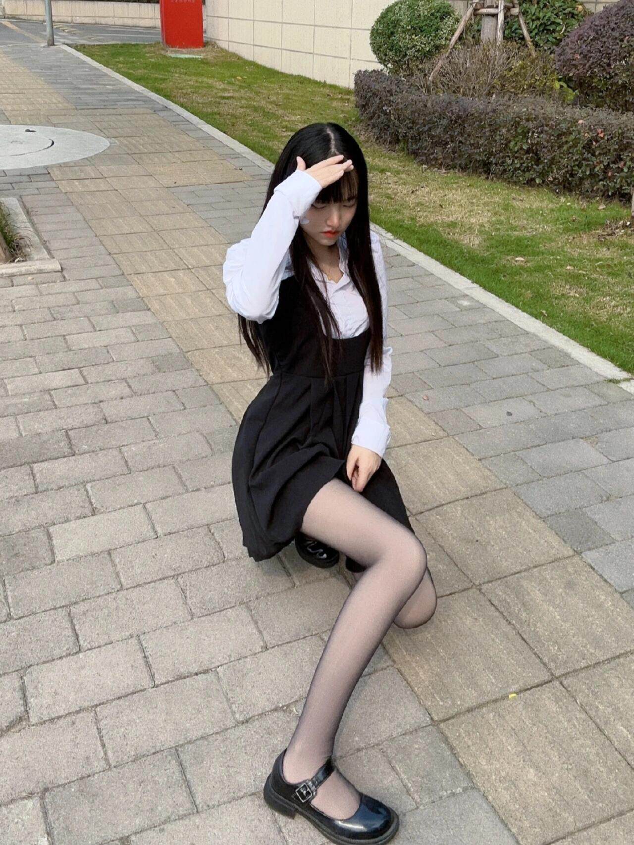 小野和子冬季黑丝光腿神器 加绒双层设计保暖不臃肿 替换装方便实用