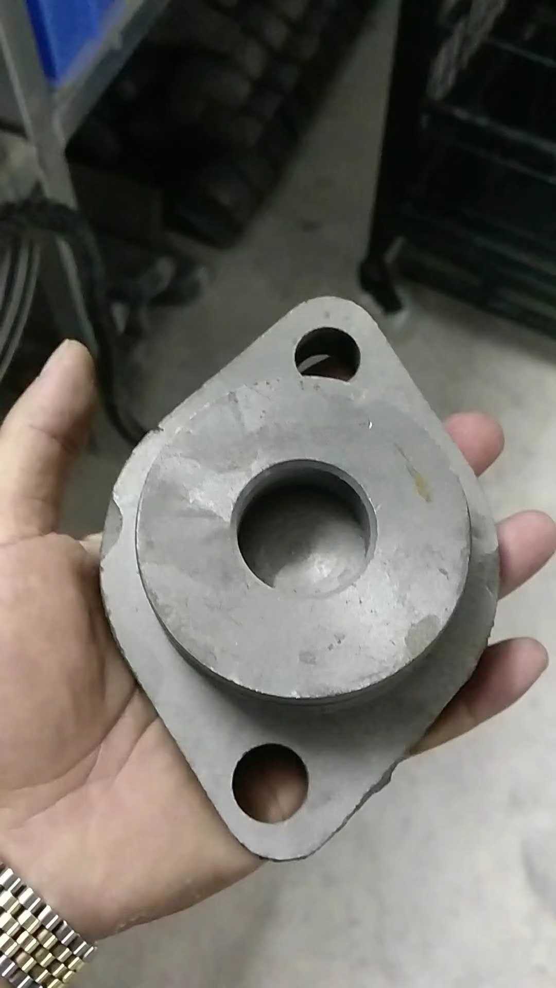 250 Mud pump valve cover