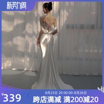 French Hepburn's light wedding dress white simple temperament fish tail closed to welcome the guest out of the satin dress