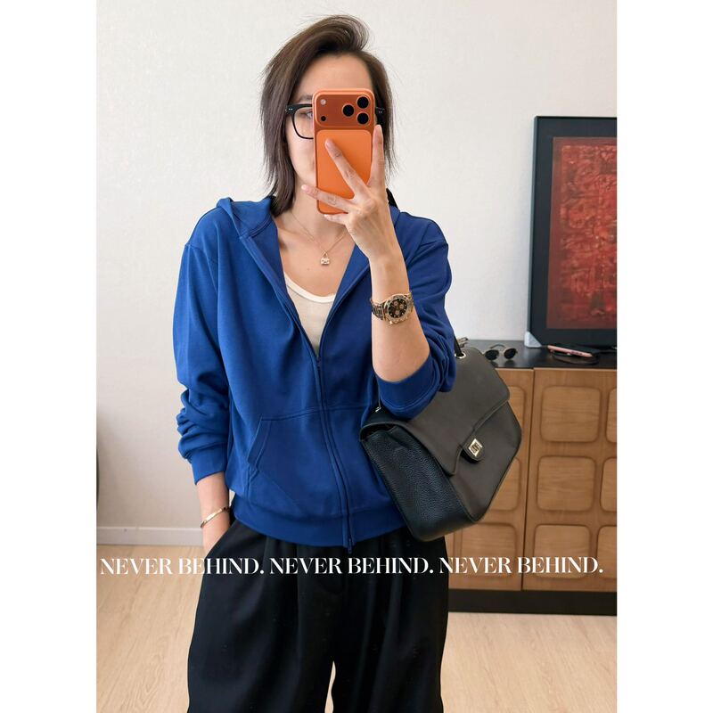 8.20 Never Behind Hooded Loose-Fitting Short Long-Sleeved Sweatshirt Jacket 8.20 Never Behind Hooded Loose-Fitting Short Long-Sleeved Sweatshirt Jacket