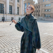 Lantern sleeve retro plaid woolen coat womens long 2021 autumn and winter New Korean loose woolen cloth coat