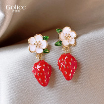 Sweet and cute strawberry earrings small and delicate flowers earrings Summer round face temperament little fresh fruit earrings