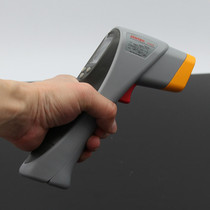 Taiwan SENTRY FIRST RIDE ST650 infrared thermometers thermometric gun ST-650
