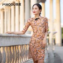 Cat-degree new Latin dance national standard performance rehearsability open fork disc buckle female printed display slim short Qipao Dress dress