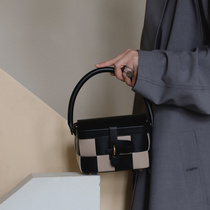 BEN by SONG checkerboard messenger bag 2022 new Chinese style niche vegetable basket bag color matching woven small bag