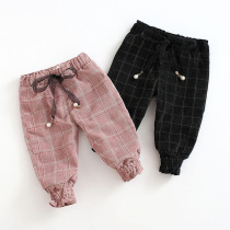 Baby padded pants 0-1-2-4-year-old baby pants childrens bloomers girls autumn and winter plus velvet Haren pants 3