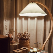 American Vintage retro Penteclo Living Room Sofa Lamp Nordic French bedroom red wood S-shaped floor-to-ground lamp