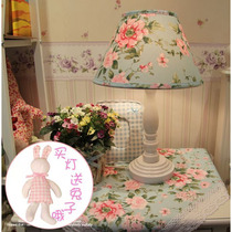 Creative princess European and American Korean-style rural field table lamp bedroom cloth art table lamp wedding bed head lamp outlet table lamp