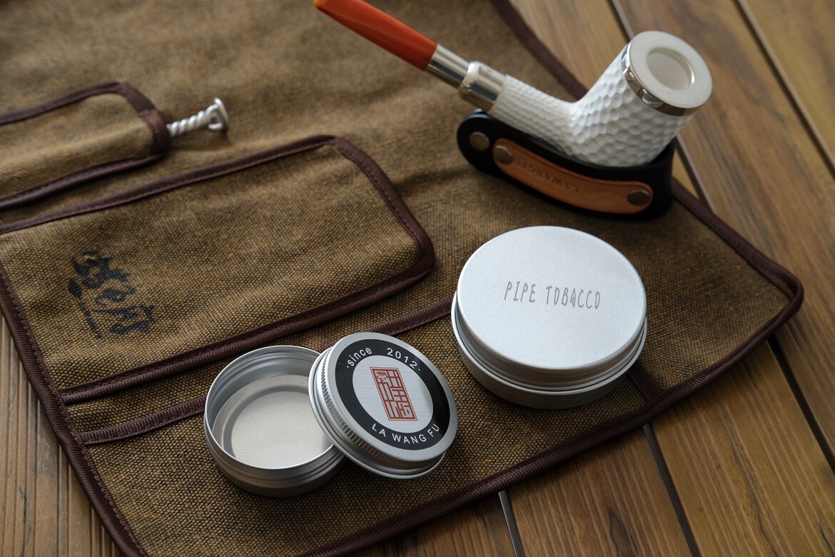 LAWANGFU Aluminum Alloy Light Surface Pipe Tobacco Smooth Sealing Box Special Aluminum Box Moisturizing Portable