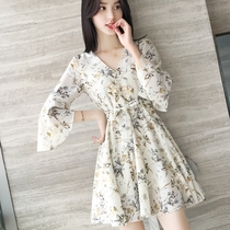 Ultra short chiffon dress 2021 spring and summer new small man 150 floral tea break French V-neck super fairy skirt