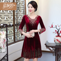 Wedding mother gold velvet dress red autumn dress 2021 new short Noble happy mother-in-law wedding dress