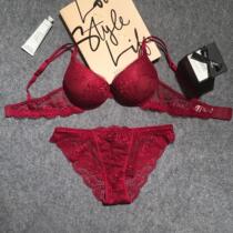 Japanese lingerie suit Deep V Gather Sexy Little Breast Bra Lace Underpants Red Ben Year Lady Bra
