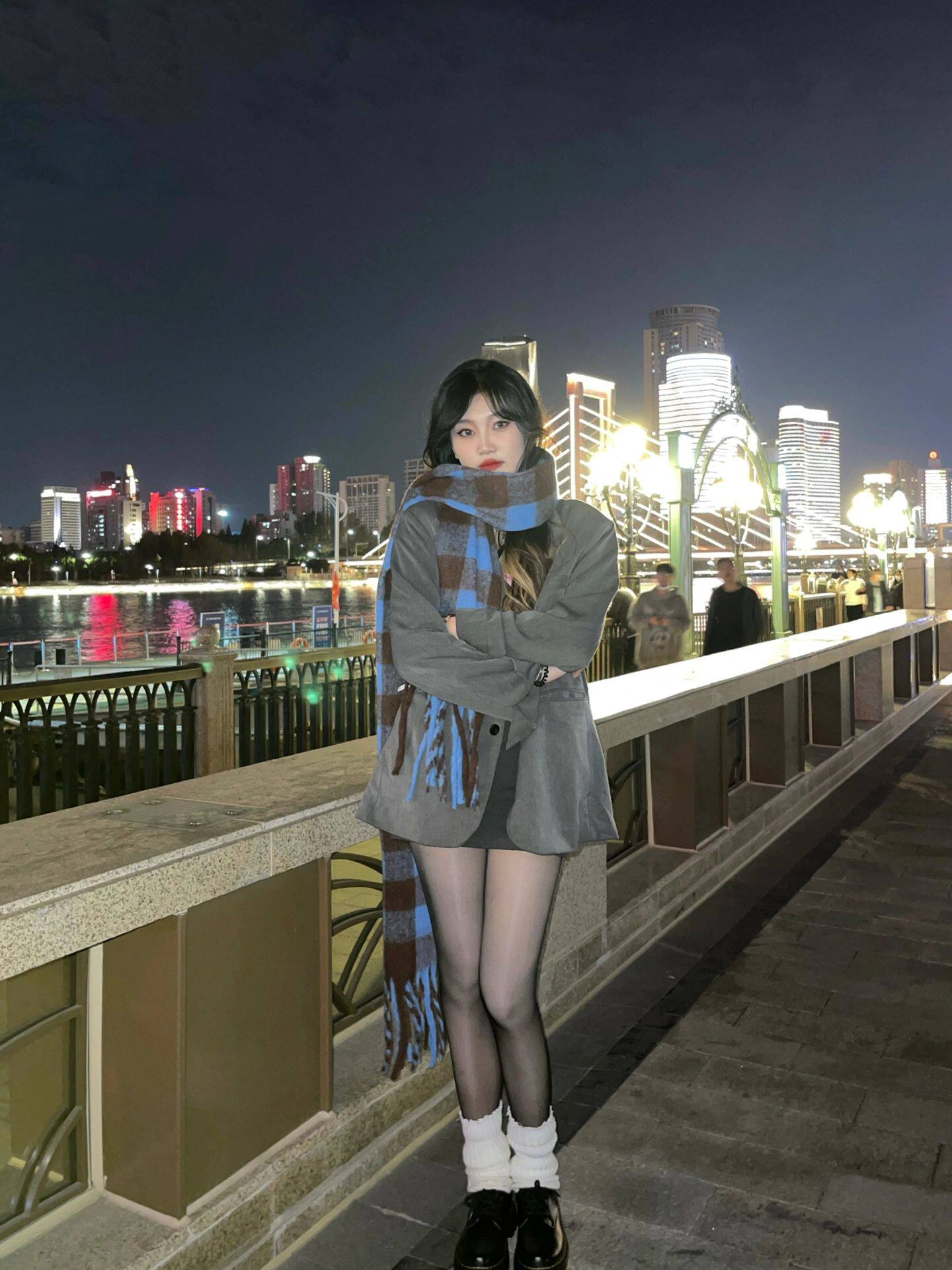 小野和子冬季黑丝光腿神器 加绒双层设计保暖不臃肿 替换装方便实用